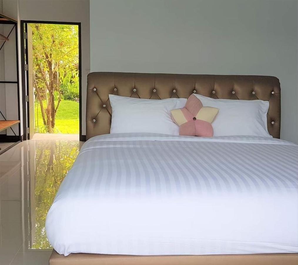 Baan Suan San Rak บ้านสวนแสนรัก Buriram Extérieur photo